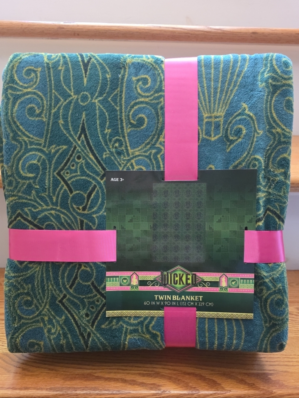NWT WICKED Twin Fleece BLANKET 60" X 90" Universal Studios
